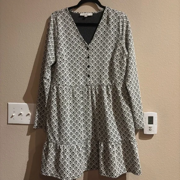 🤍 LOFT Jacquard Button Front Flounce Swing Dress – Medium - Picture 3 of 9